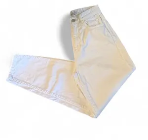 ZARA White High-Waisted Mom Fit Jeans - Size US 2 (EUR 34) - Bright White Denim thumbnail 3