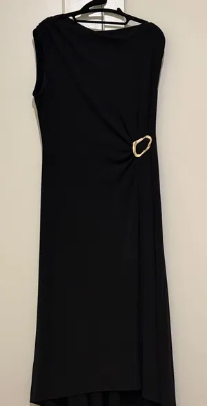 Midi Black Cocktail Elegant Black One-Shoulder Evening Dress with Gold Accent thumbnail 1