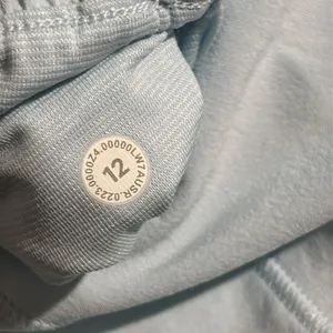 Lululemon Hotty Hot Low Rise Lined Short 2.5" Powder Blue Swift Size 12 thumbnail 5