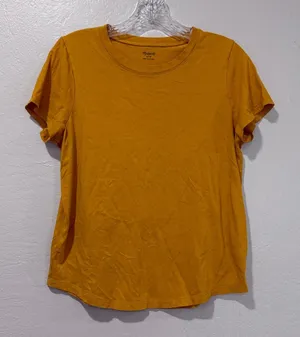 Universal Threads Golden Short Sleeve Tee thumbnail 1