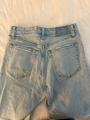Abercrombie Ultra High-Rise Straight Jeans thumbnail 5