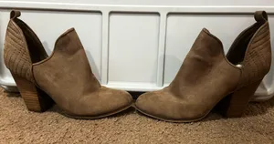 Brown hells shoes Size 6 thumbnail 4