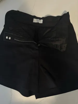 Aritzia Babaton Shorts Pleated Black thumbnail 2