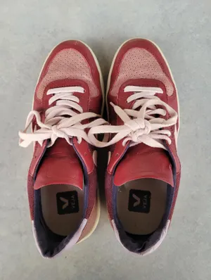 Veja Women's V-10 Sneakers in Leather and Pixel Size 39 US 8 thumbnail 8