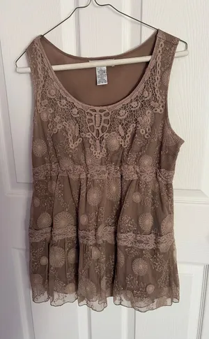 Ultra Pink Boho Lace Sleeveless Blouse Top Large Beige Tan Layered Cami V-Neck thumbnail 1