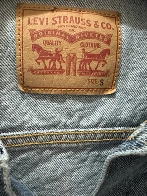 Levi's Women's Ex-Boyfriend Trucker Jean Jacket size Small thumbnail 14