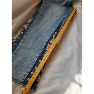 John Mark Jeans Sz 8Floral Embroidery Cropped Stretch Boho Retro Hippie Artsy thumbnail 7