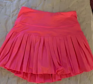 Amazon Hot pink Athletic skirt, size small thumbnail 1