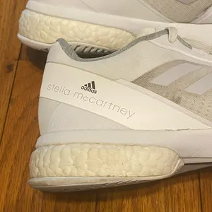 Adidas Stella Court Womens Size‎ 9 White Athletic Running Tennis Shoes Sneakers thumbnail 3
