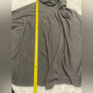 Napa Valley gray knit poncho wrap turtleneck sweater faux leather buckle L XL thumbnail 7