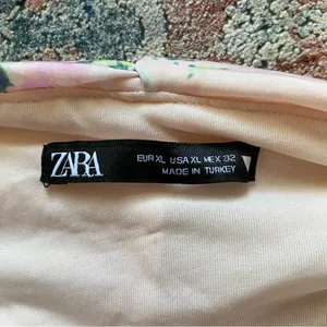 •Zara floral halter neck ruched top NWOT• Size XL thumbnail 4