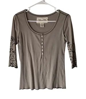 Aventura XS Organic Cotton 3/4 Flutter Sleeve Henley Biege‎ Hippie Gronola Top thumbnail 1