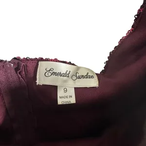 Emerald Sundae Juniors Sz 9 Burgundy Off Shoulder Sequin Full Formal Dress thumbnail 4