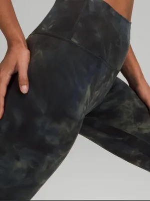 Lululemon Women's blue blue and green diamond dye align leggings - size 14 thumbnail 3