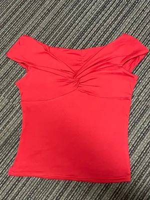 Faded Rose Red Twist Off thumbnail 2