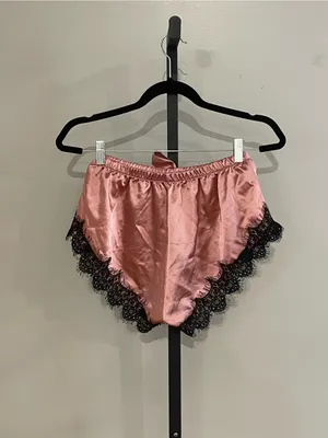 Black and Pink Lace Shorts and Tank Sleep Set Size Small thumbnail 7