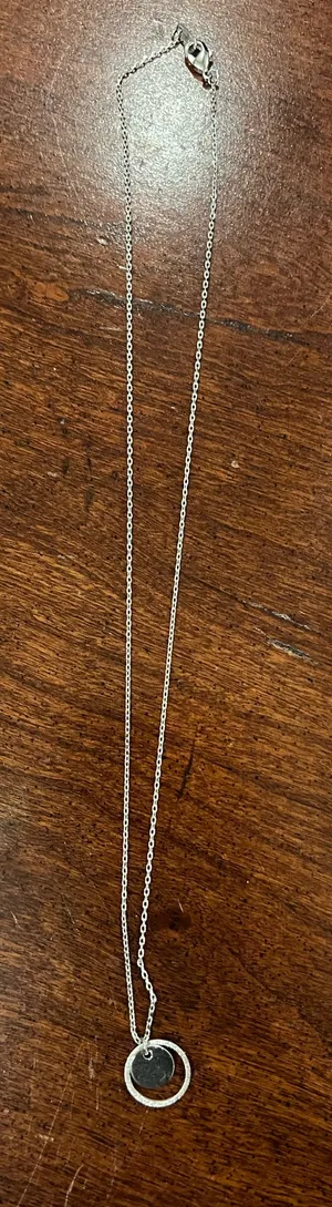 Silver necklace thumbnail 1