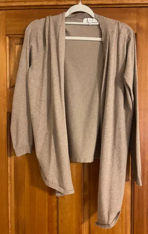 Cardigan thumbnail 1