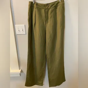 wide leg, high rise, pleated linen blend pants in army green size 6. NWOT thumbnail 5