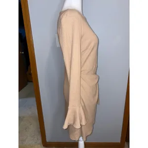Hello Molly You for Me Beige Waffle Knit‎ Wrap Mini Dress Bell Sleeve US 6/M NEW thumbnail 9