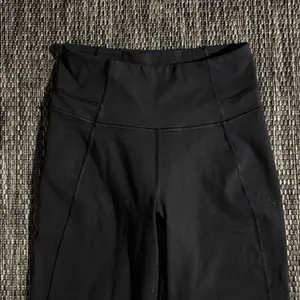 Lululemon Groove Pant Flare *Full-On Luxtreme 31” Legging Size 4 thumbnail 3