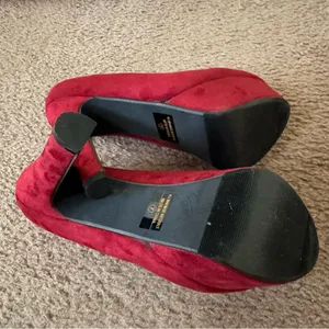 Styluxe Red Faux Suede High Heels Shoes Size 7 thumbnail 6