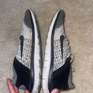 Nike Black and Gray Free FlyKnit 4.0 Running Sneakers thumbnail 3