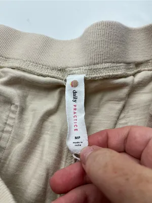 Daily Practice Beige‎ Cream Cropped Pants Womens Size Medium Petite Wide Leg thumbnail 2