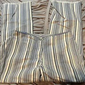 Blue & White Stripped Pants Size 4 thumbnail 4