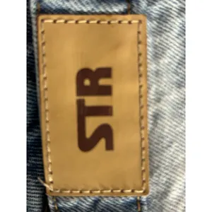 Stradivarius STR Two Toned Denim Jeans Raw Hem Women Sz 6 90s Inspired Straight thumbnail 5