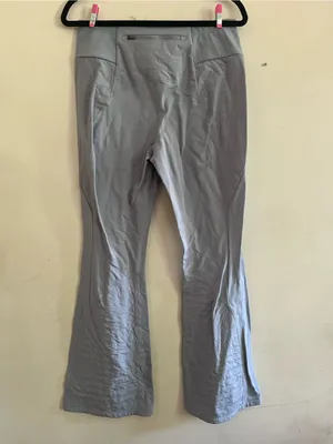 Athleta Peak Hybrid Fleece Wide Leg Flare Pants Medium Tall Gray Hiking Travel thumbnail 4