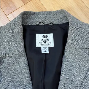 80's Vintage Renfrew Grey Herringbone Tweed Two Piece Blazer and Pants Suit thumbnail 8