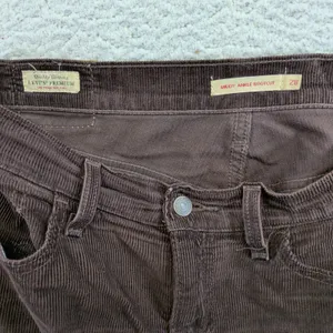 Levis Premium Middy Ankle Bootcut Corduroy‎ Pants Brown A5563-0004 Womens 28x29 thumbnail 3