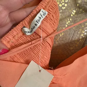 Abercrombie & Fitch Ruched Coral Pink O Ring‎ Cropped Top Small NWT thumbnail 4