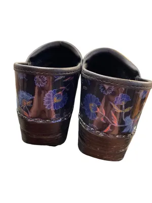 Dansko wms black blue floral leather nursing mules clogs sz 38/7.5-8 SKU 10-213 thumbnail 14
