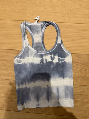 Lulu lemon women’s Blue Tie-Dye Racerback Tank Top thumbnail 2