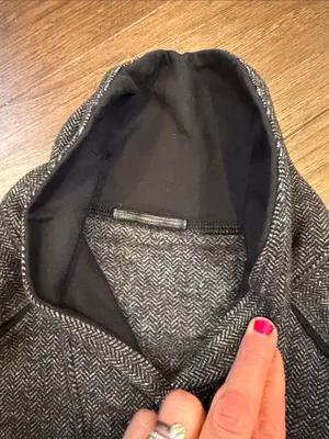 Lululemon Think Fast Pullover in Heathered Herringbone Black Size 10? - C30-131 thumbnail 6
