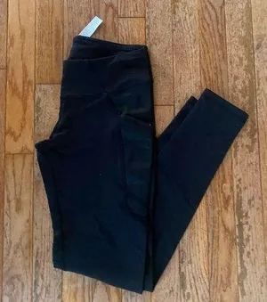 black athletic leggings with pockets thumbnail 1