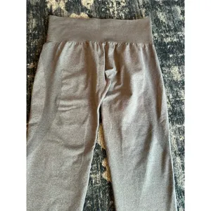 NVGTN Leggings Contour Gray HighRise Seamless Yoga Pant Gym Athletic Size Medium thumbnail 3