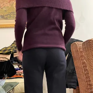 Gorgeous 2 ply cashmere sweater thumbnail 2