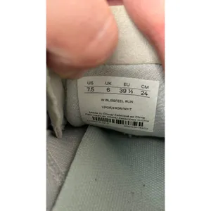 Lululemon Blissfeel Womens Running Sneakers Sz 7.5 thumbnail 6