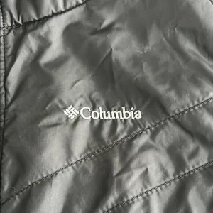 Black Columbia Puffer Vest thumbnail 2