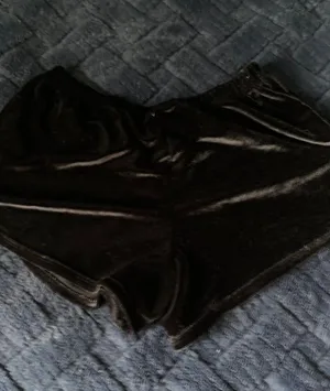Velvet Shorts thumbnail 2