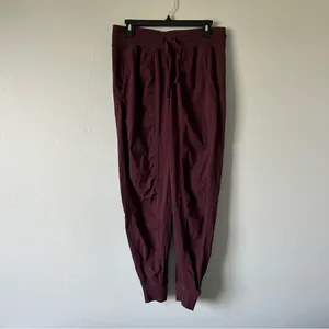 Lululemon Dance Studio Joggers in Cassis Burgundy Size 8 thumbnail 9