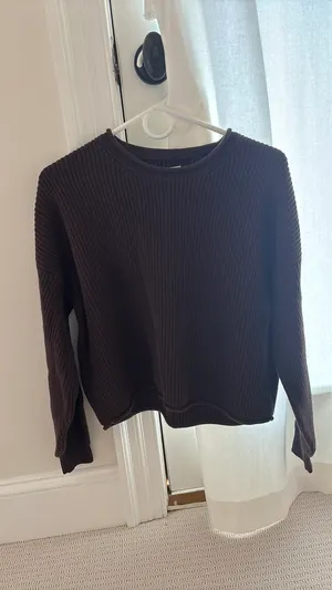 Hollister Sweater thumbnail 6