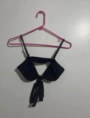Hollister Tie Front Bikini Top thumbnail 2