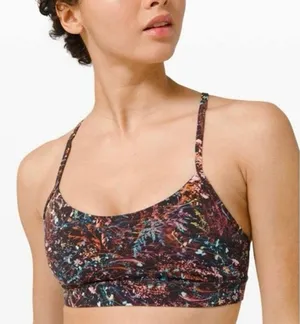 Lululemon Size 6 Flow Y Bra Nulu Light Support B/C Cup Foliage Overlay Multi thumbnail 1