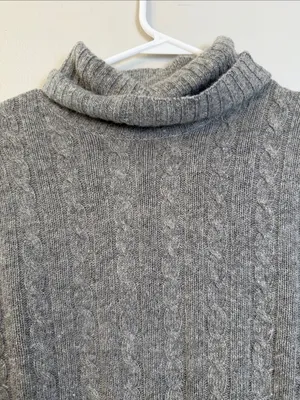 Women’s Gray Cable-Knit Turtleneck Sweater wool cashmere blend size medium thumbnail 2