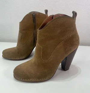 Frye Madeline High Heel Short Ankle Boots Women 8.5M Suede Zip Tan Boho Cowgirl thumbnail 1
