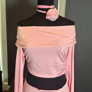 Pink 2 Piece Set Off the Shoulder Long Sleeve Crop Top & Skirt Size L NEW thumbnail 3